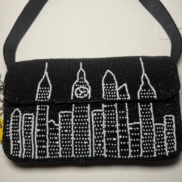 Black Beaded NYC Skyline Handbag (NWOT) - Picture 6 of 6